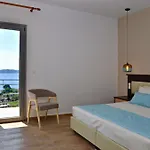 Belvedere Village Hotel 3*