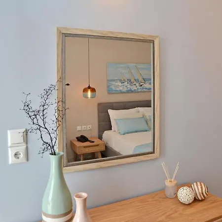 Belvedere Village 3*